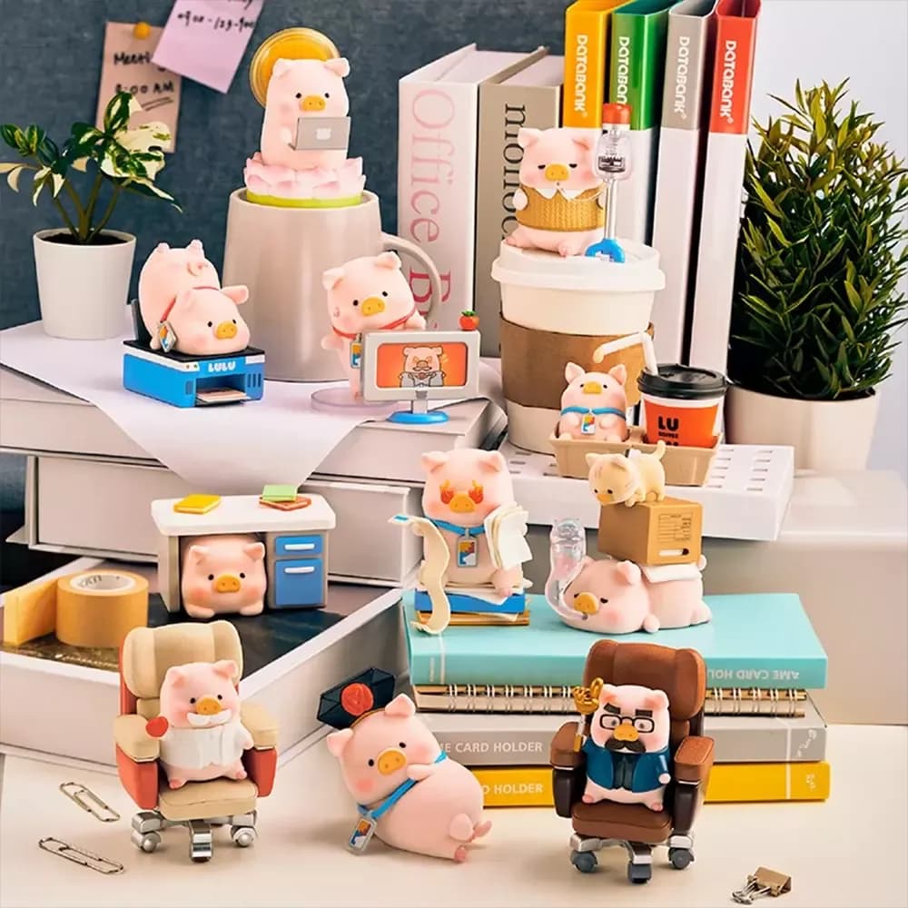 Фигурки серии Lulu The Piggy Office Blind Box