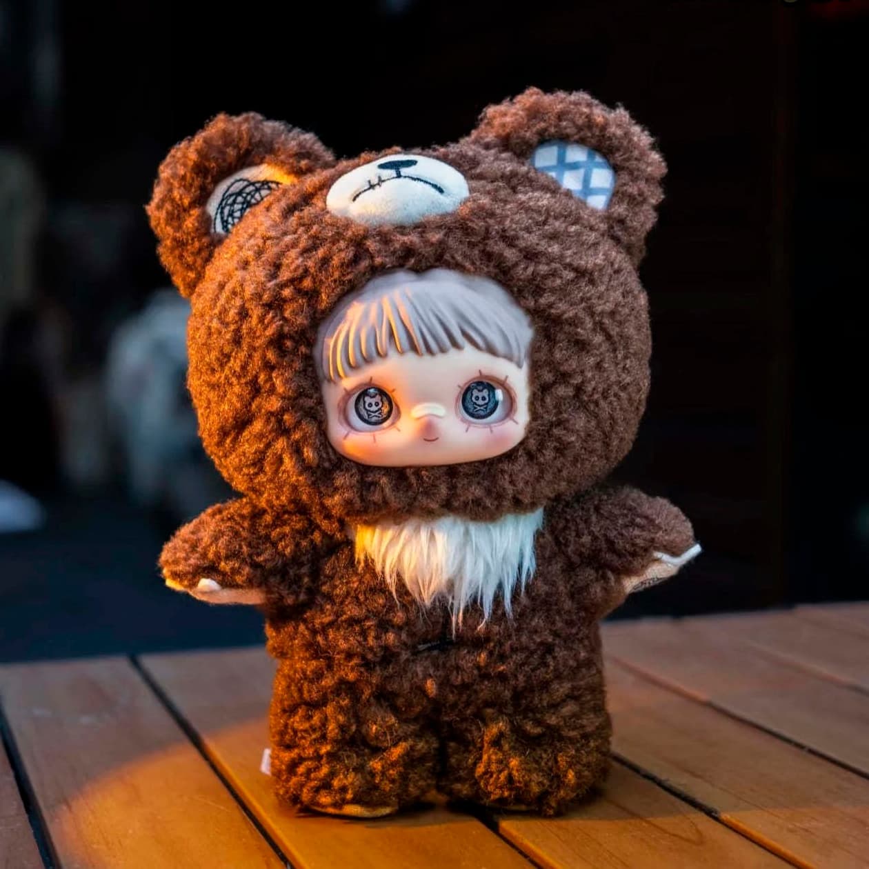 Фигурка 'Медведь' из серии MayMei V2 Dark Forest Blind Box в костюме мишки