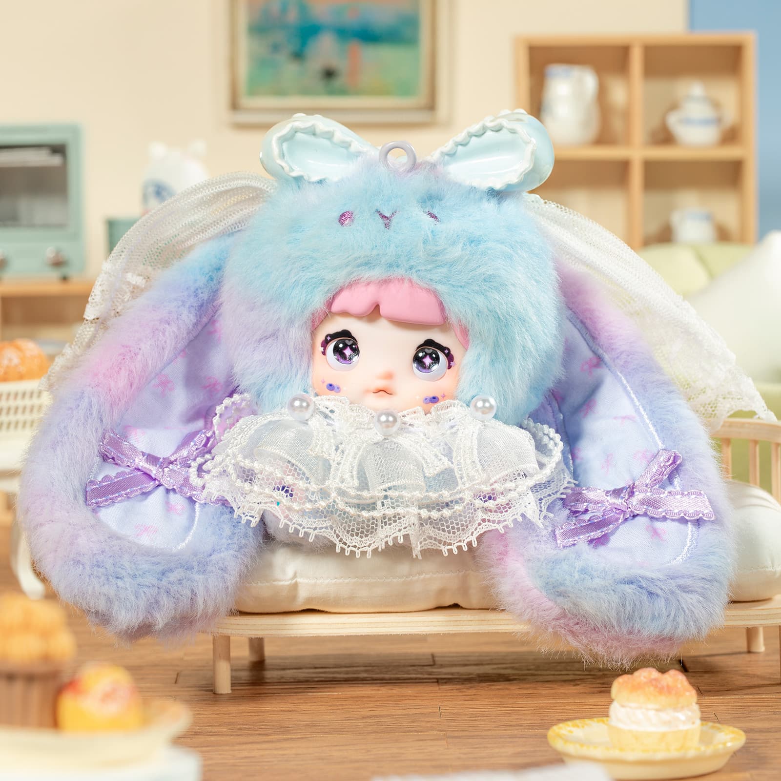 Секретная фигурка 'Черника' из серии Nommi Baby Sweetheart Bunny Blind Box в сине-розовом костюме зайчика — фото 9