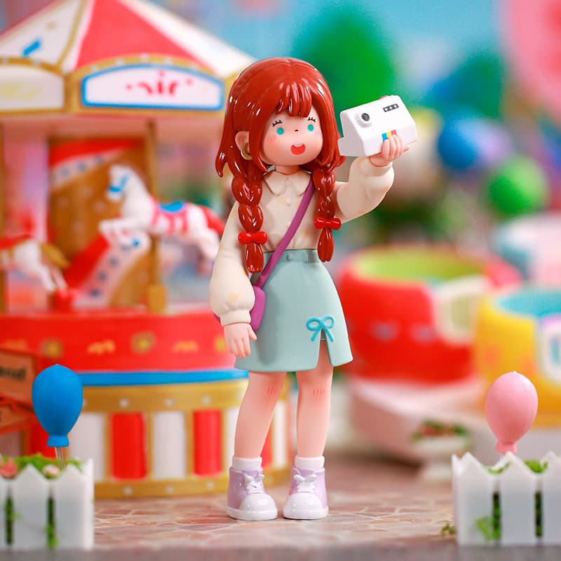 Фигурка 'Селфи' из серии Suki My Friends Blind Box